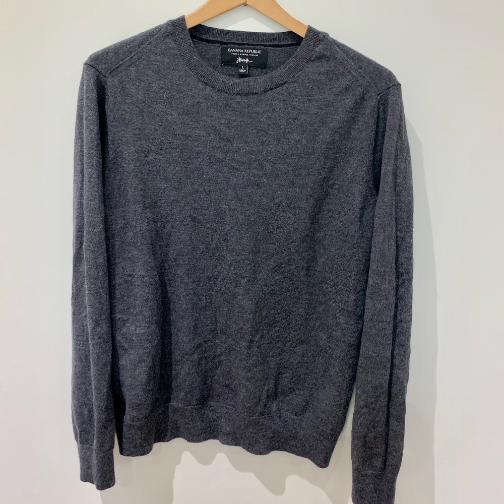 Banana Republic Italian Merino Wool Crew Sweater Dark Charcoal Heather Large
